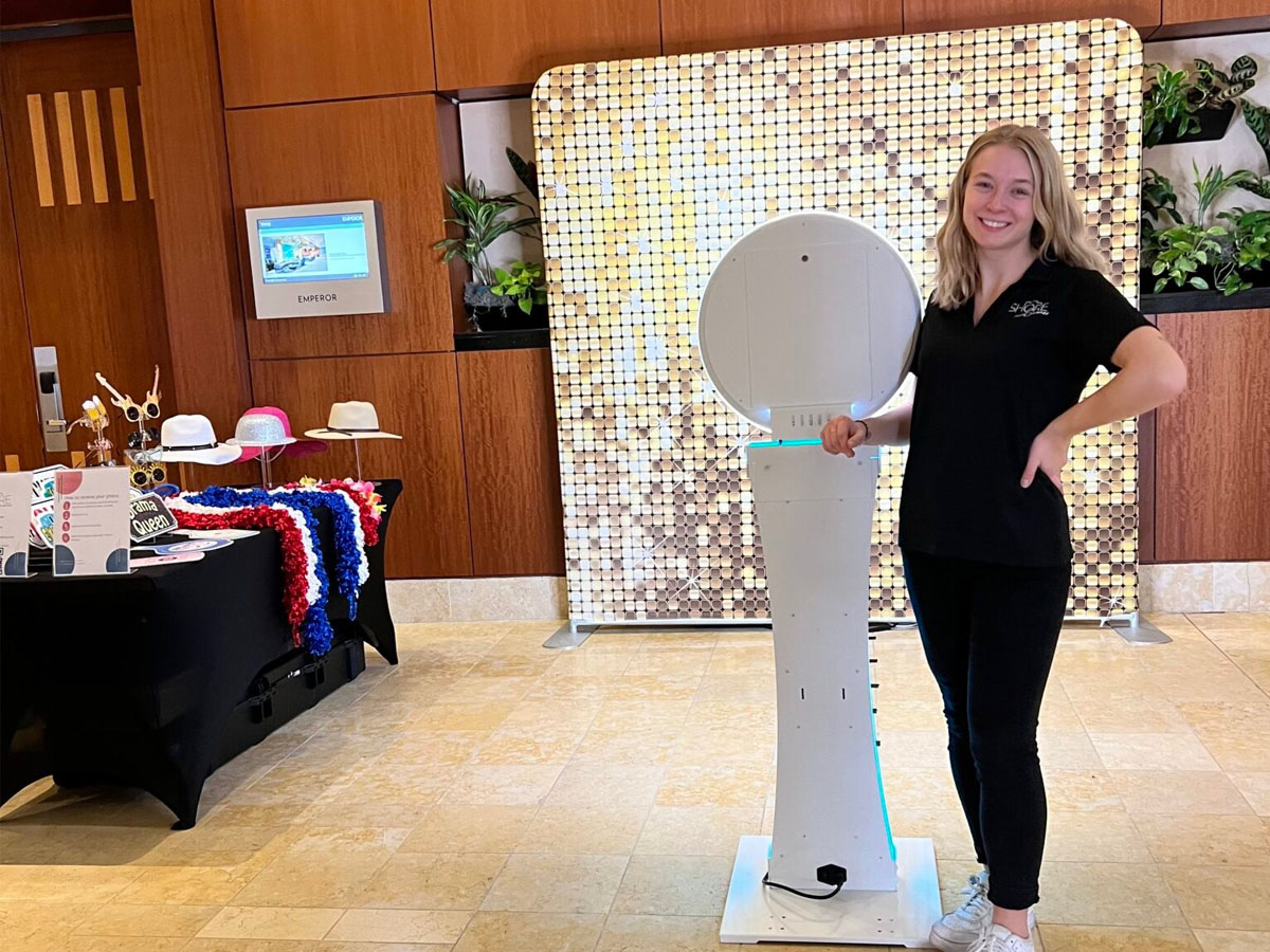 Must Be The Feeling Photobooth